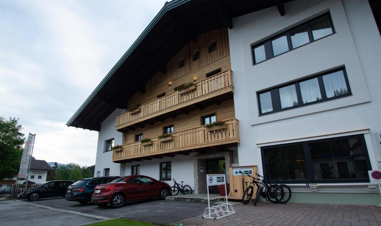 Essl In Filzmoos Hotel Exterior foto